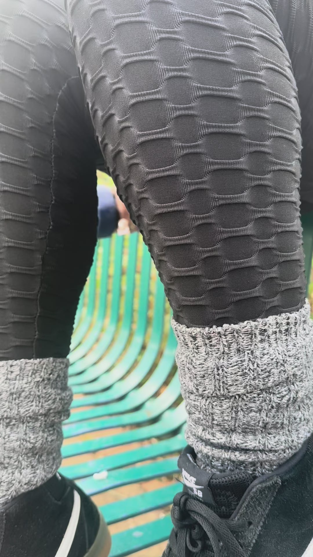 Women’s sports honeycomb leggings,active wear bottoms.