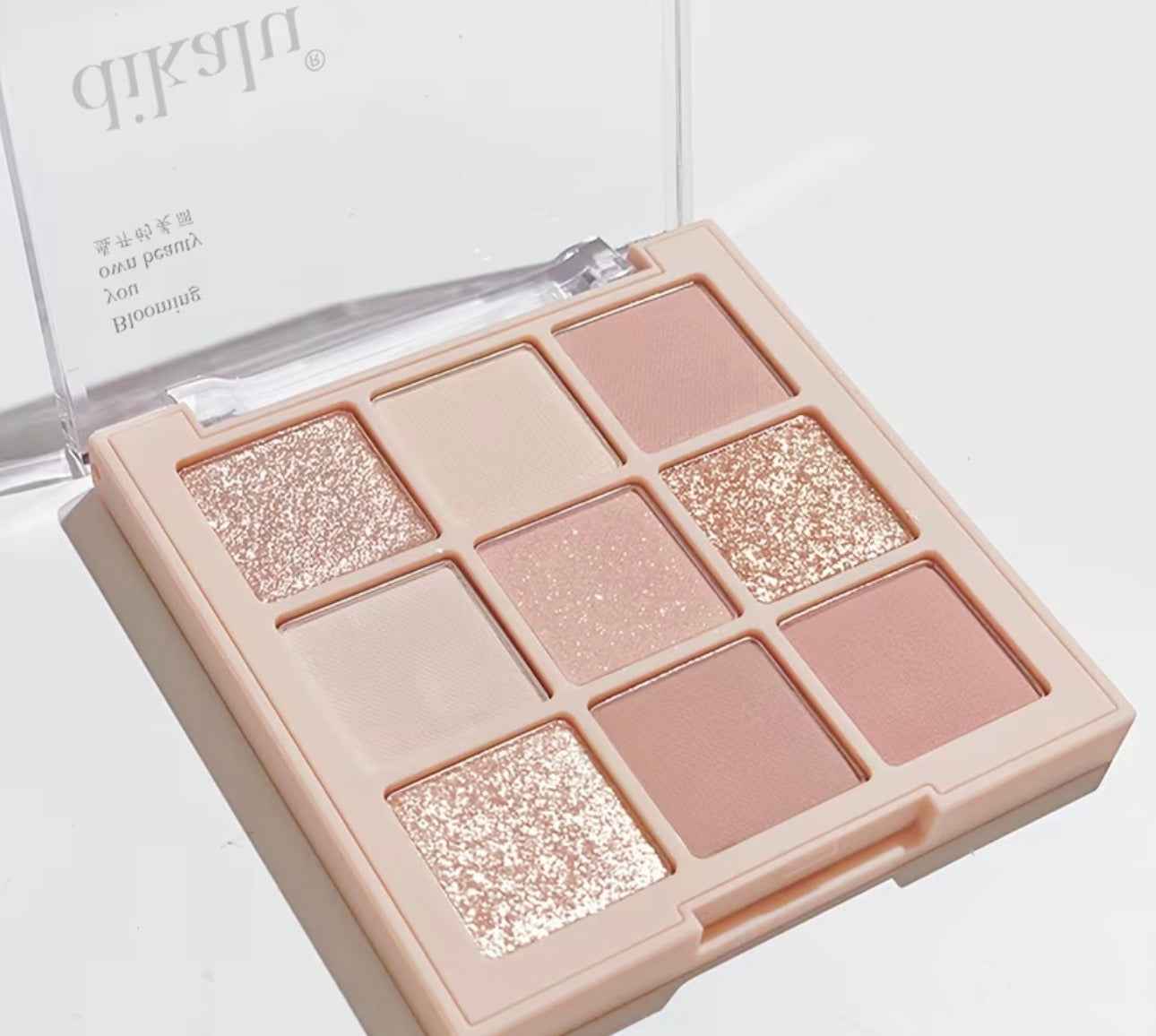 Rosey eyeshadow pallet