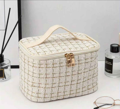Pearl classy makeup bag