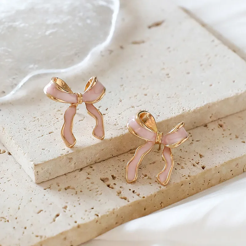 Bow pink earrings