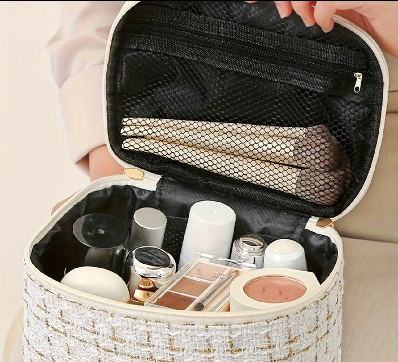 Pearl classy makeup bag