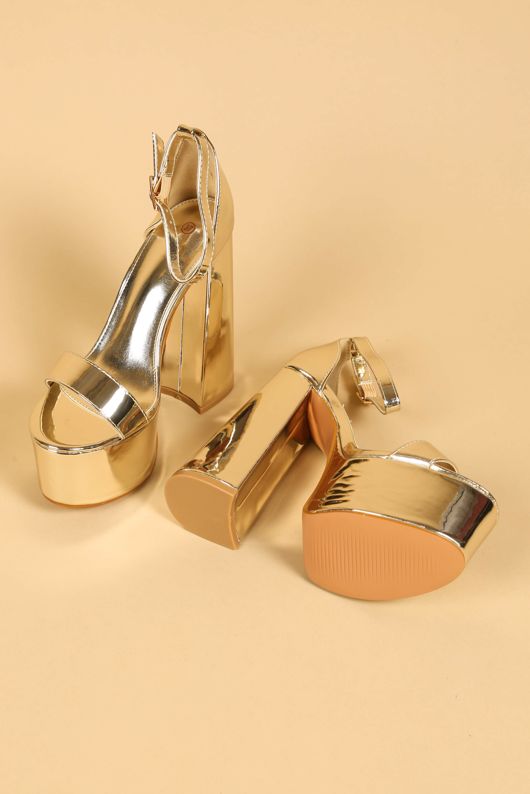 Good metallic platform heels