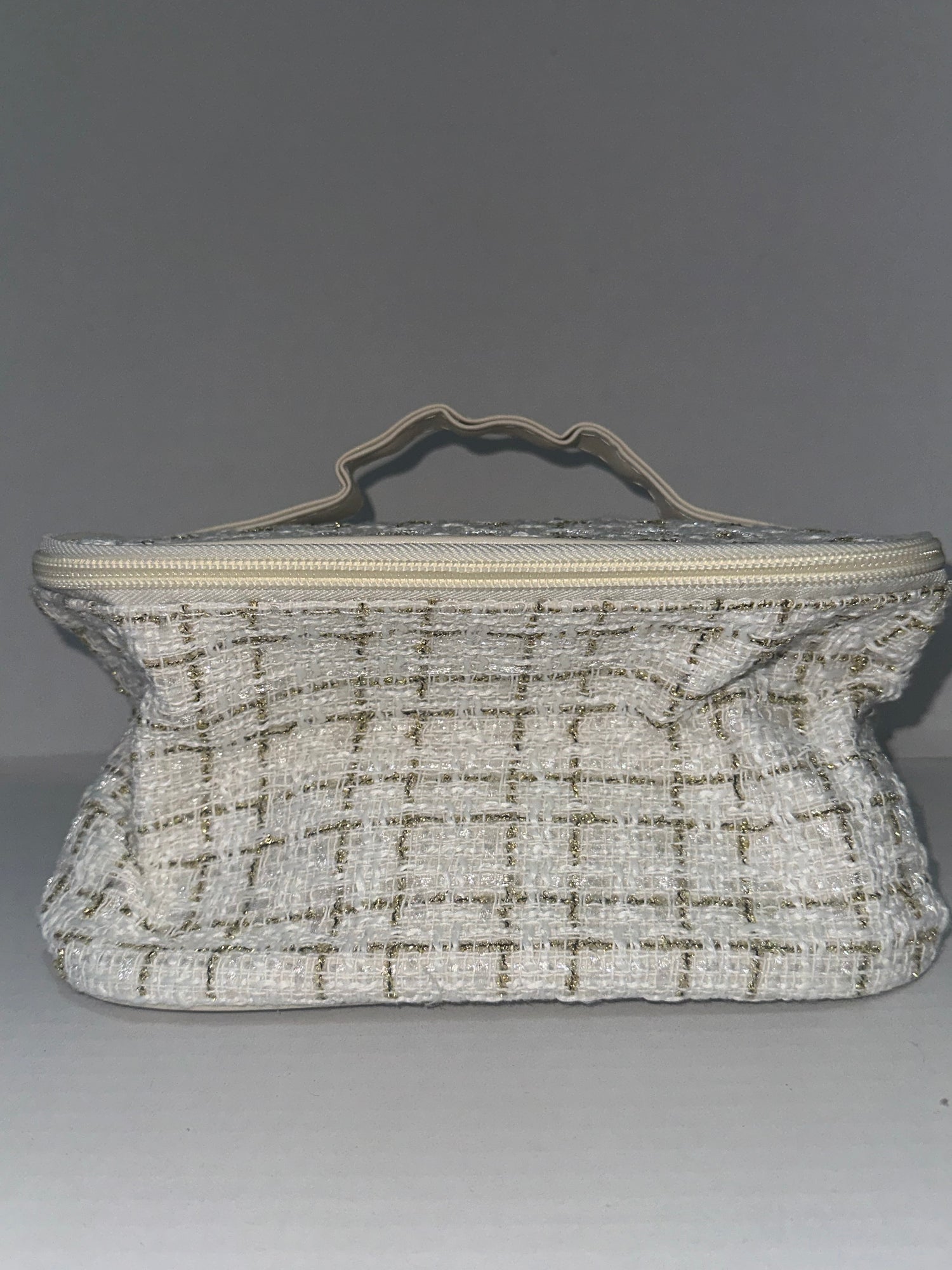 Pearl classy makeup bag