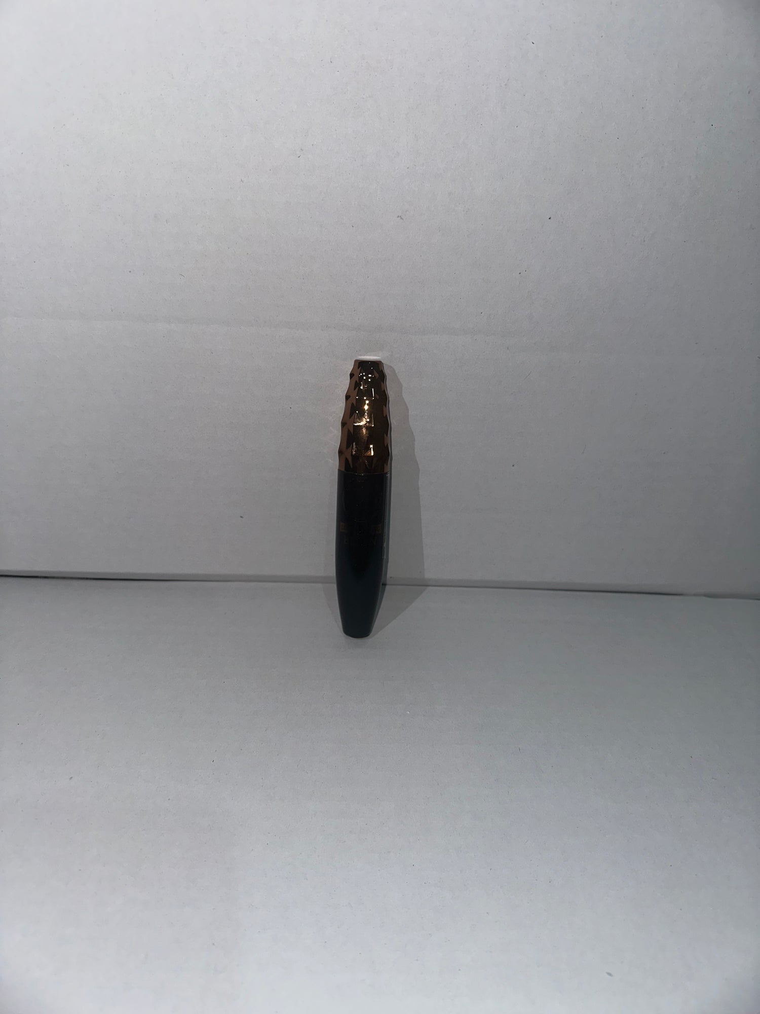 BMBN Black Fiber Mascara - Waterproof And Sweat-Proof, Ultra-Long And Thick Lasting - Natural Stain-Resistant - Easy to Apply - Creates Long And Charming Eyelashes