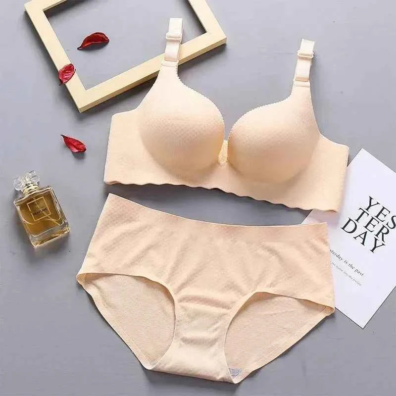 2025 New Extreme Push Up Bra 8cm Pads Small Bust Double Cup Padding Wireless Adjustable Plunge Bra Seamless Lift &amp; Natural Shape