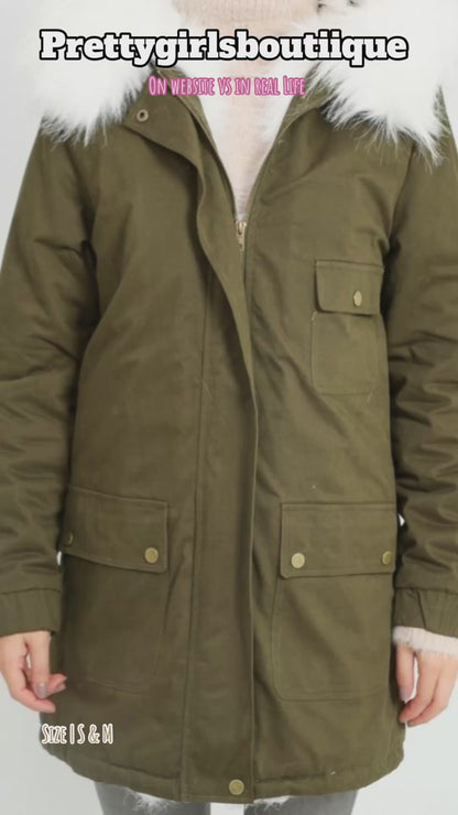 Coat in Khaki With Faux Fur Lining In White
